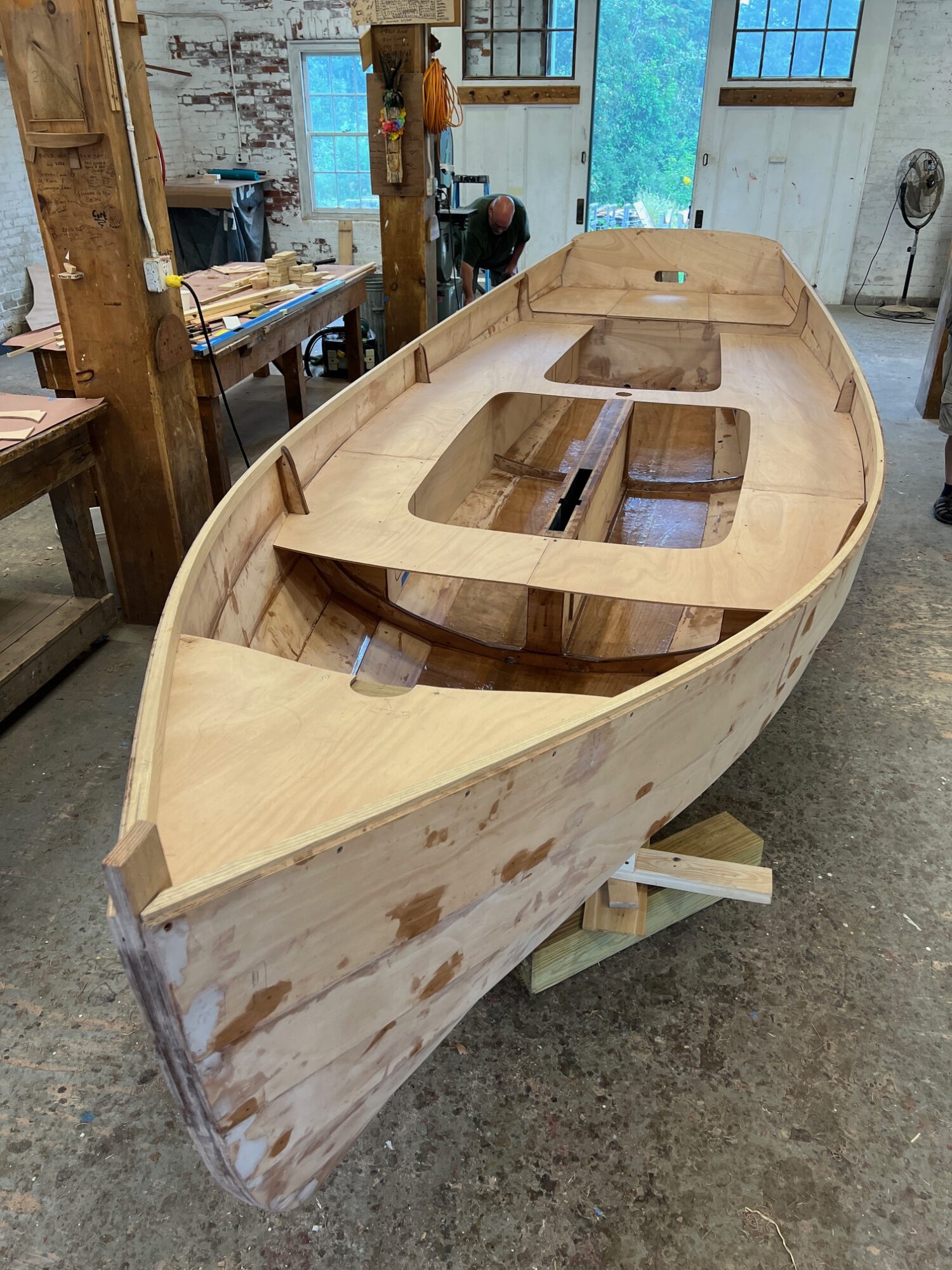 Fitting Out the Calendar Islands 20 WoodenBoat School